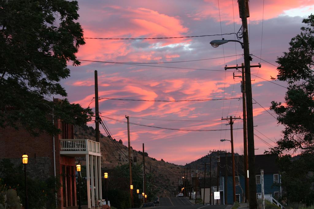 Sugarloaf Mountain Motel Virginia City Ngoại thất bức ảnh